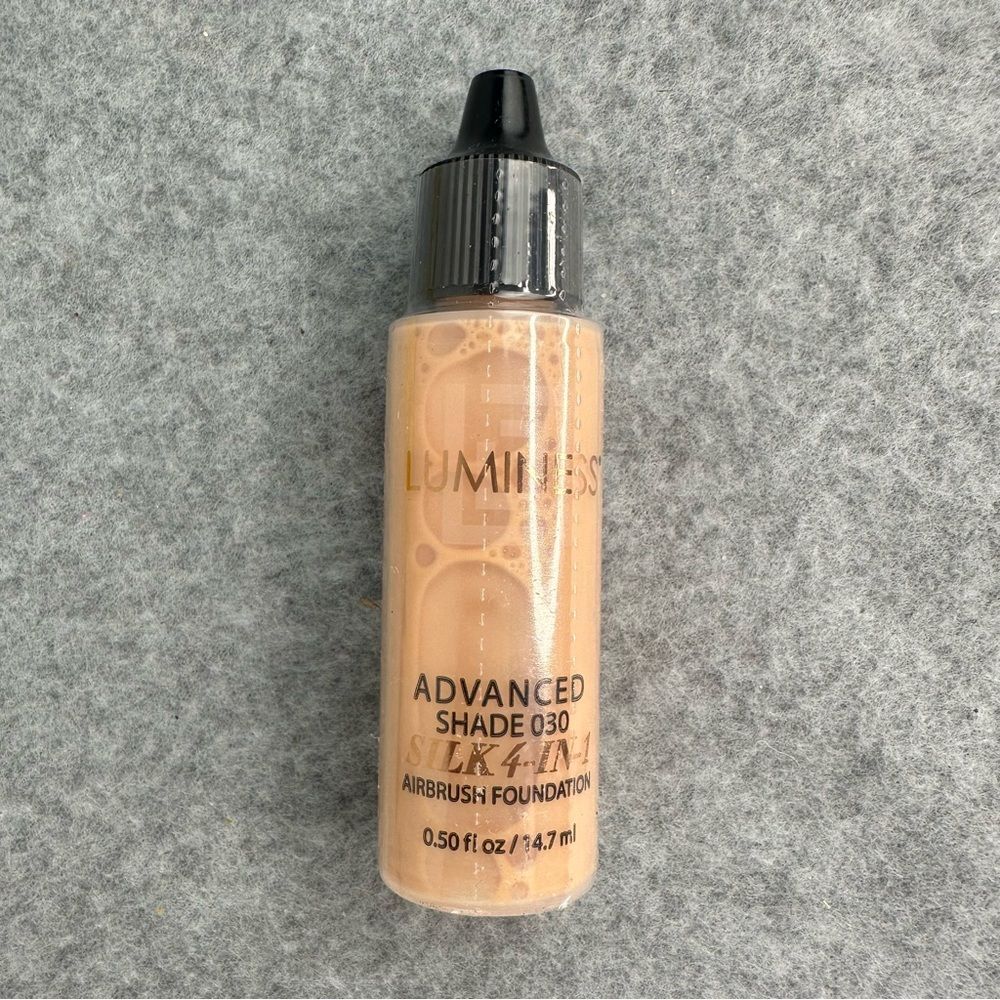 Luminess Air Silk 4-In-1 Airbrush Foundation Shade 030 (.5 Fl Oz) New SEALED